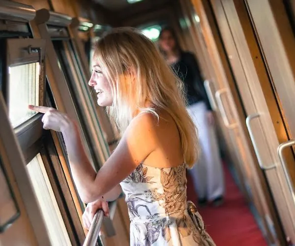 Railrooms Traincar *